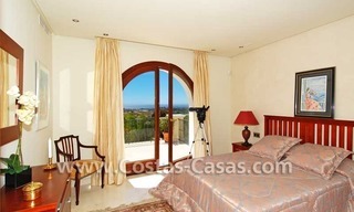 Villa de lujo en venta, exclusivo complejo de golf, Nueva Milla de Oro, Puerto Banús - Marbella, Benahavis - Estepona 19
