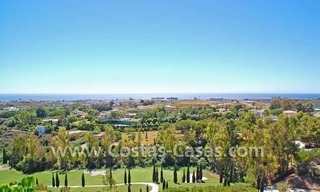 Villa de lujo en venta, exclusivo complejo de golf, Nueva Milla de Oro, Puerto Banús - Marbella, Benahavis - Estepona 7
