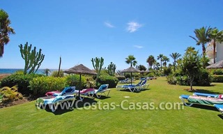 Apartamento de lujo, planta baja, primera línea de playa, frente a la playa, Nueva Milla de Oro, Marbella - Estepona 22