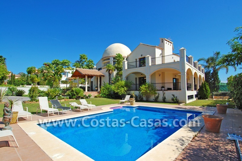 Villa de lujo en venta, exclusivo complejo de golf, Nueva Milla de Oro, Puerto Banús - Marbella, Benahavis - Estepona