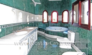 Villa de estilo clásico andaluz en venta, complejo de golf, Nueva Milla de Oro, Puerto Banús - Marbella, Benahavis - Estepona 20
