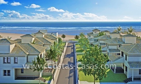 Villas en primera linea de playa en venta, Marbella - Costa del Sol 