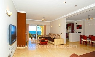Apartamento ático en primera línea de playa a la venta en la Nueva Milla de Oro entre Marbella y Estepona centro 7