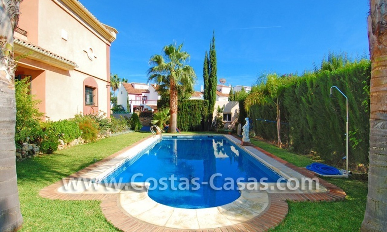Villa de lujo a la venta en la zona de Marbella – Estepona – Benahavis 4