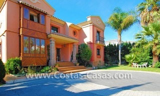Villa de lujo a la venta en la zona de Marbella – Estepona – Benahavis 3