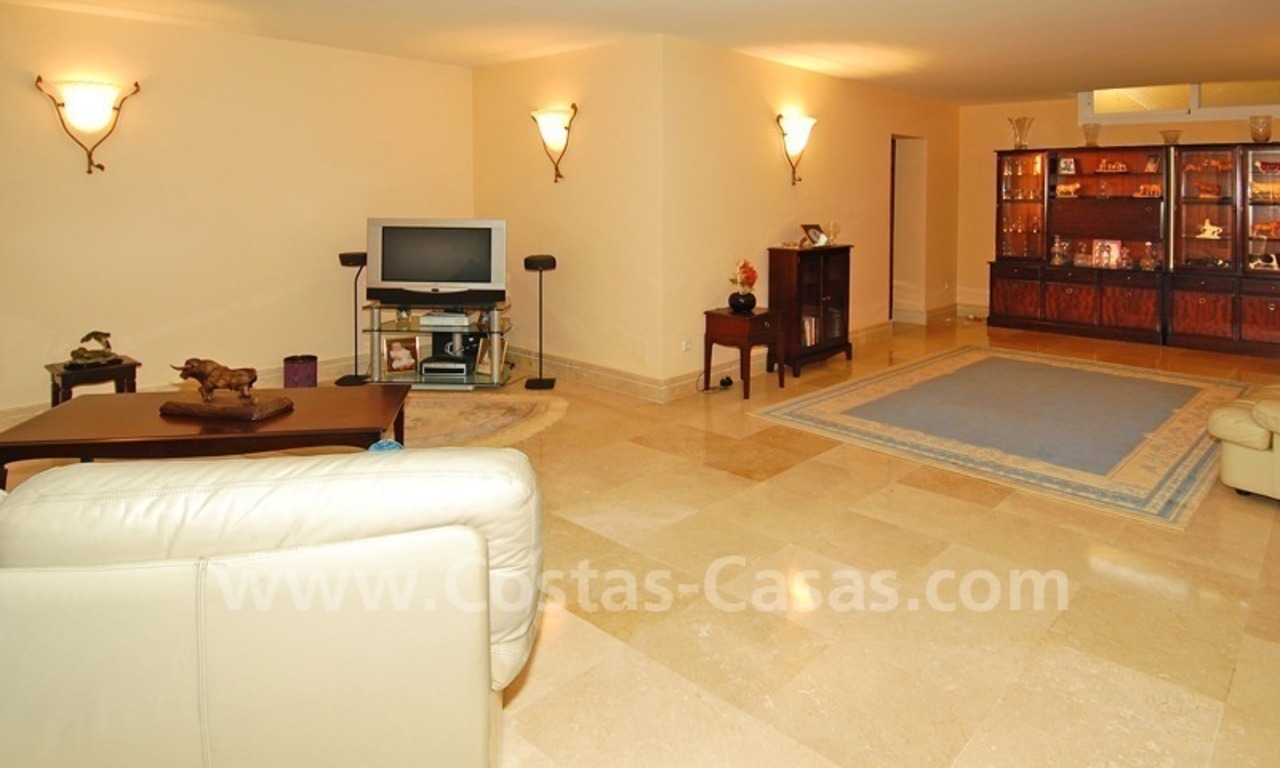 Ganga! Villa clásica a la venta en Nueva Andalucia – Marbella 26