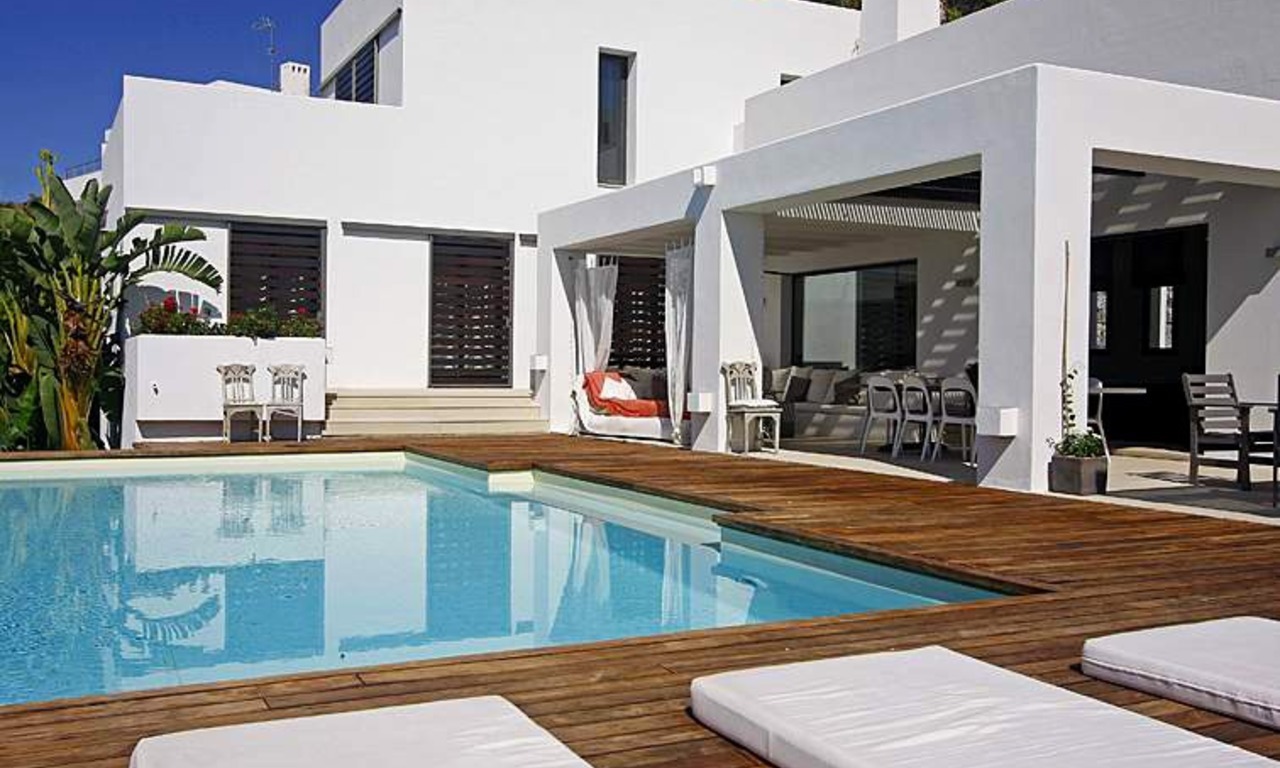 Villa de estilo moderno contemporáneo en venta en la zona de Marbella - Benahavis 4