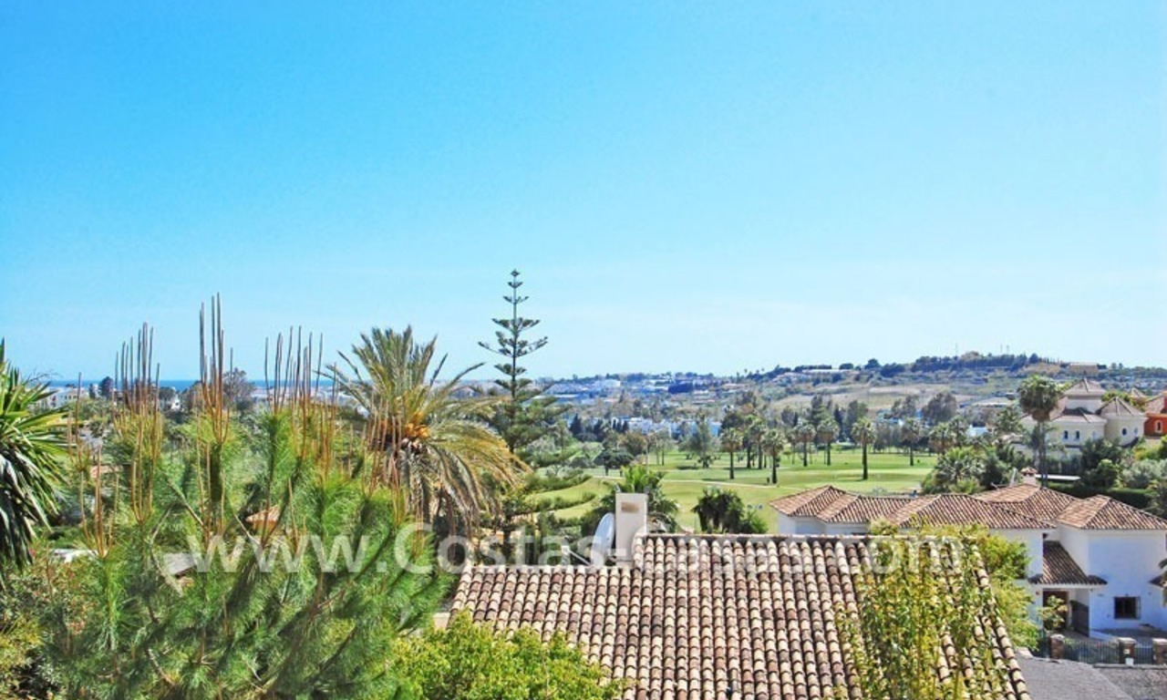 Villa de estilo andaluz para comprar en Nueva Andalucía - Marbella 0