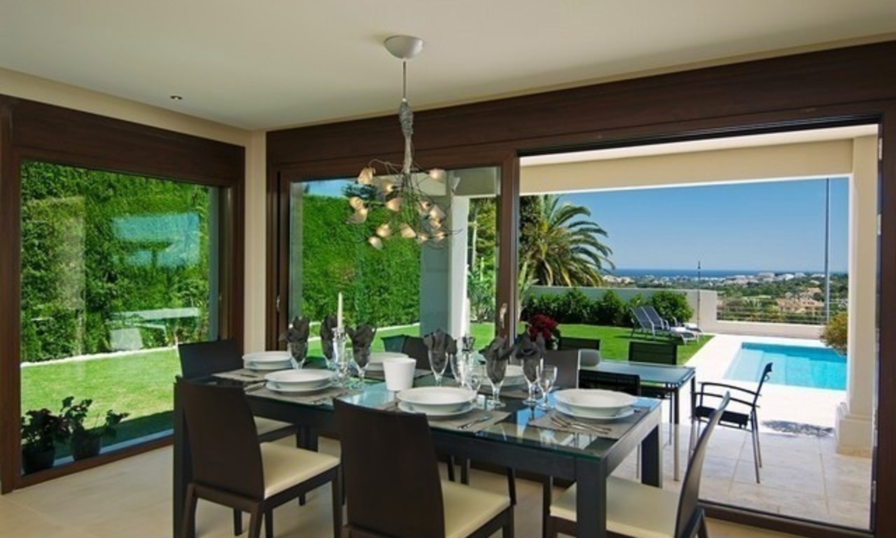 Villa moderna exclusiva a la venta en Nueva Andalucía, Marbella 12