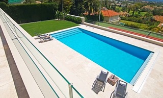 Villa moderna exclusiva a la venta en Nueva Andalucía, Marbella 4