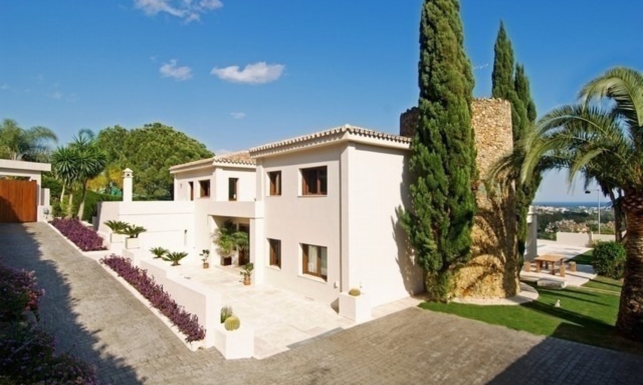 Villa moderna exclusiva a la venta en Nueva Andalucía, Marbella 6