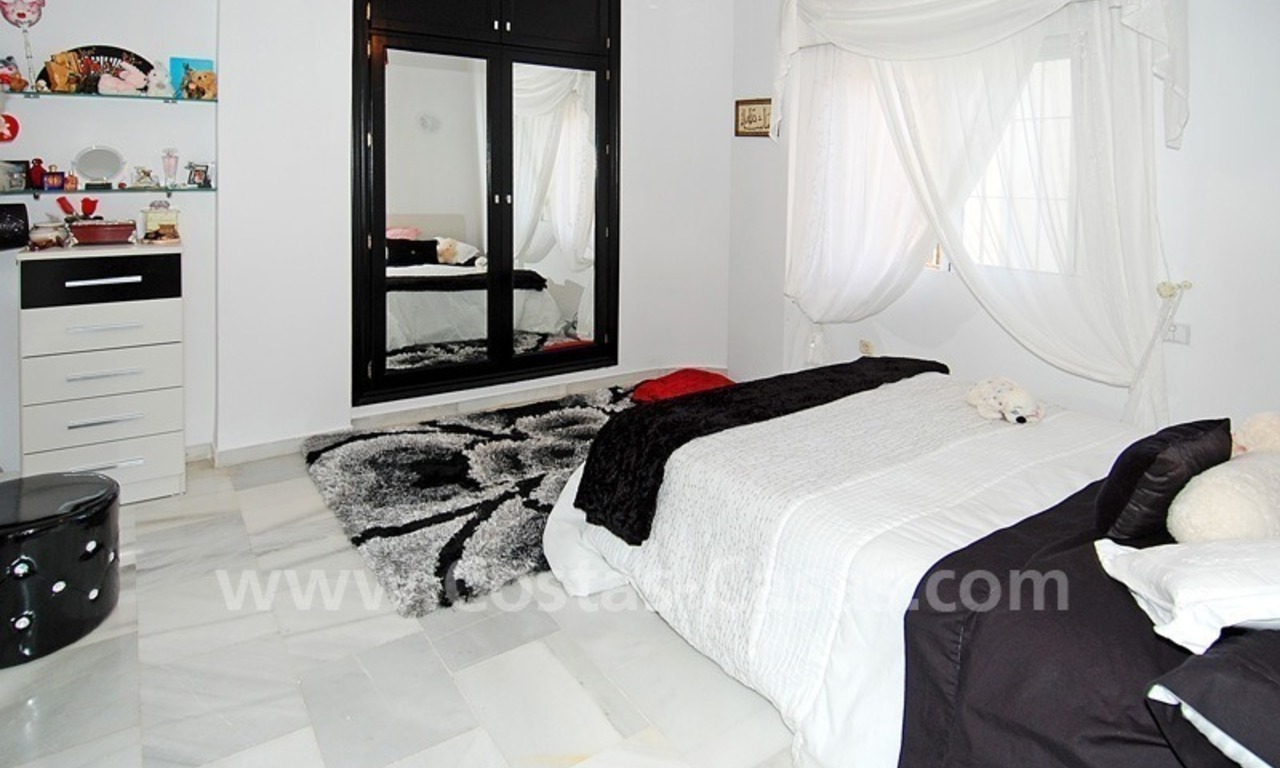 Apartamento en planta baja a la venta en Nueva Andalucia – Marbella 12