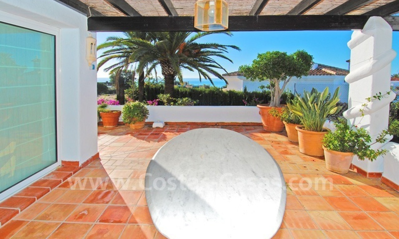 Villa en la playa a la venta en Marbella este 7