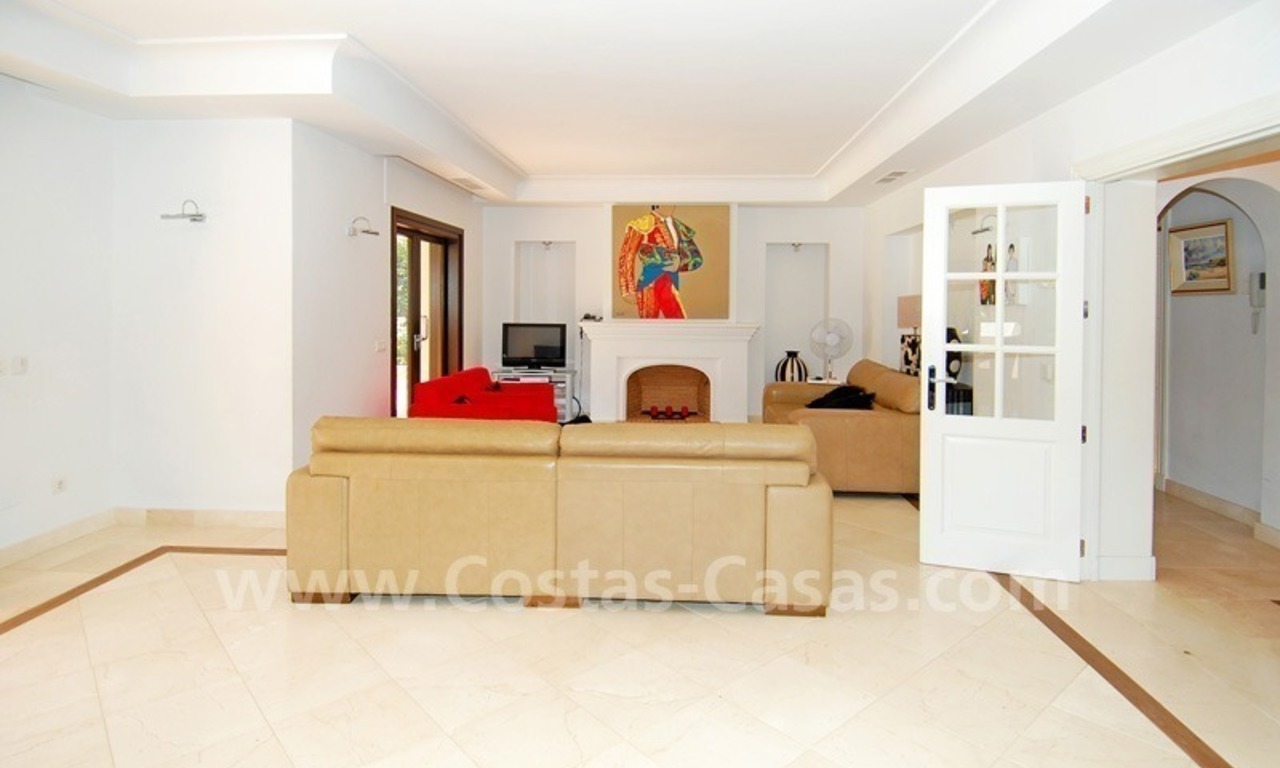 Villa de estilo andaluz moderno para alquilar en larga temporada en la zona de Marbella 5