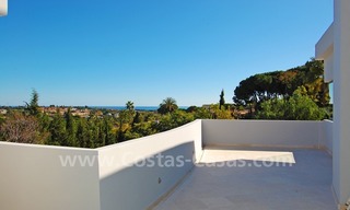Villa de estilo moderno a la venta en Nueva Andalucía - Marbella 10