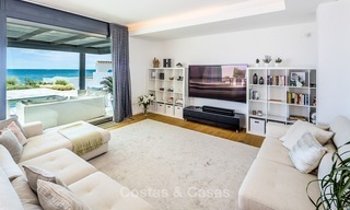 Villa moderna frente al mar en venta en Marbella con vistas al Mediterráneo 1190 
