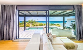 Villa moderna frente al mar en venta en Marbella con vistas al Mediterráneo 1191 
