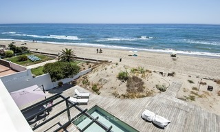 Villa moderna frente al mar en venta en Marbella con vistas al Mediterráneo 1219 