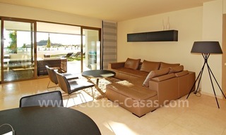 Apartamento de golf de estilo moderno a la venta, complejo de golf de 5*, Benahavis - Estepona - Marbella 4