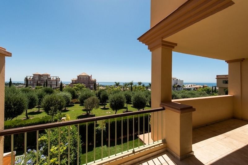 2 Apartamentos de golf a precio de ganga en venta, complejo de golf, Benahavis – Marbella