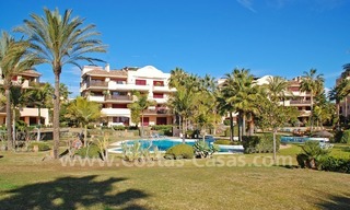 Apartamento de lujo a pie de playa en venta, Nueva Milla de Oro entre Puerto Banús - Marbella y el centro de Estepona 20