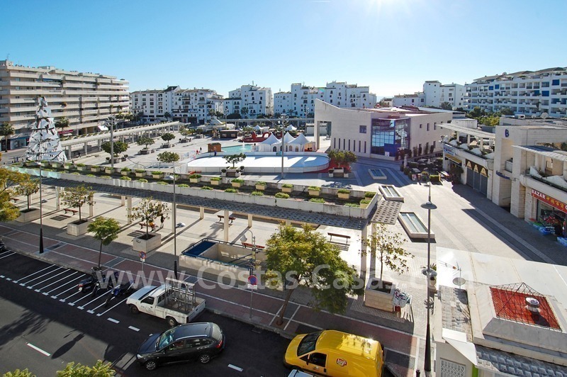 Apartamento de lujo a la venta en el centro de Puerto Banús - Marbella
