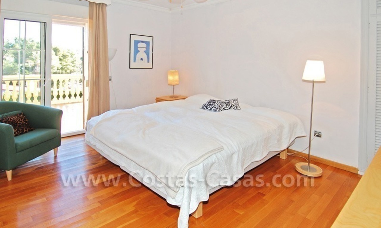 Villa de estilo andaluz a la venta en Nueva Andalucía - Marbella 15