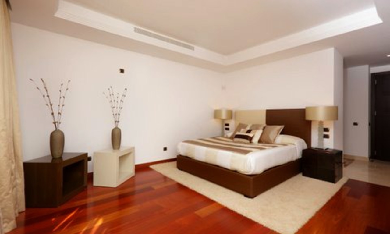 Exclusivo apartamento en venta en Puerto Banús – Marbella 10