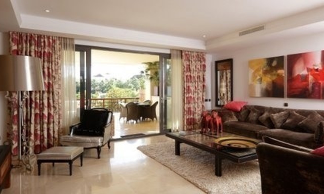 Exclusivo apartamento en venta en Puerto Banús – Marbella 3