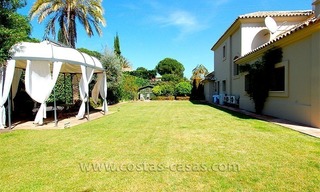 Villa de estilo andaluz a la venta en Estepona - Marbella 2
