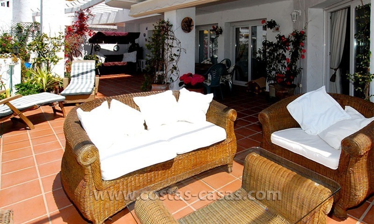Apartamento a la venta en Nueva Andalucía, Marbella 2