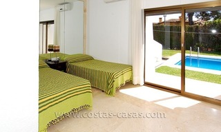 Villa situada en segunda línea de golf a la venta en Nueva Andalucía - Marbella 17