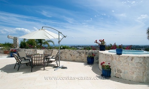 Chalet a la venta en zona de alto standing en Nueva Andalucia – Marbella 