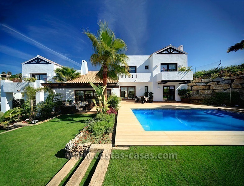 Villa de lujo contemporánea en segunda línea de golf a la venta en Marbella – Benahavis