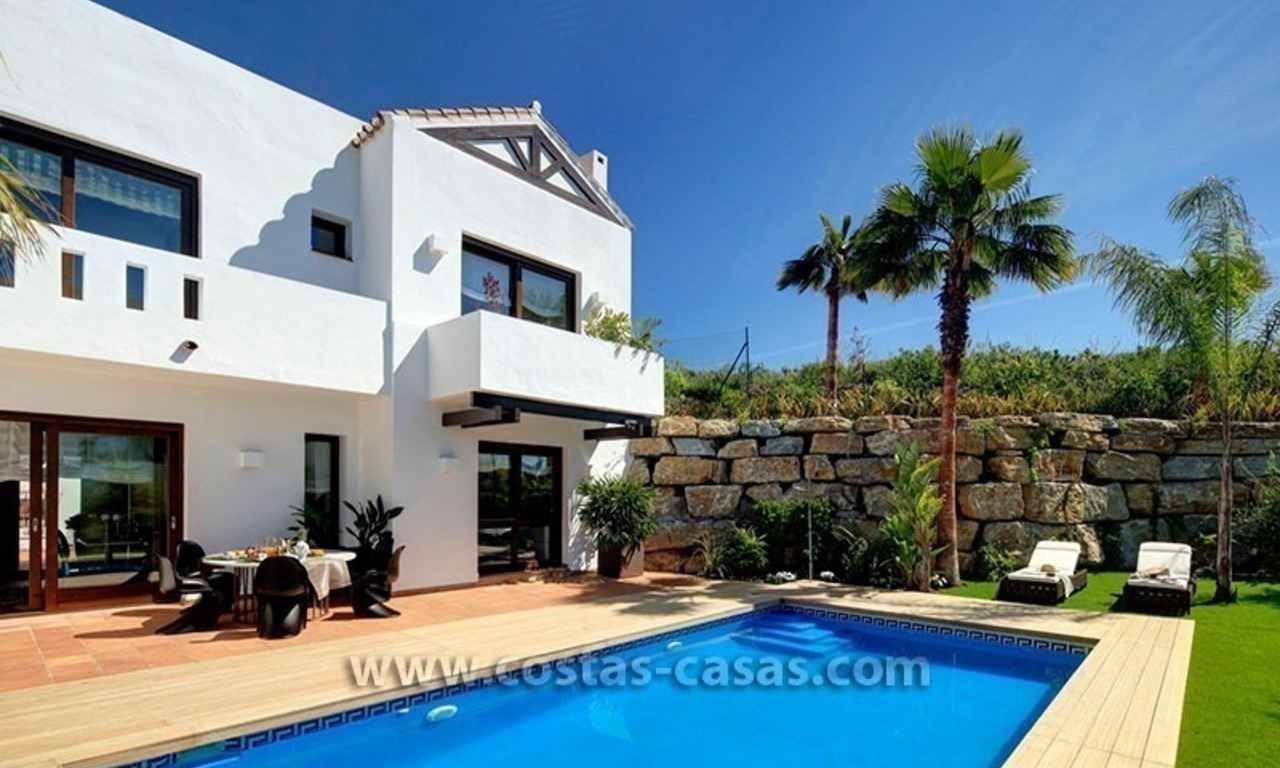 Villa de lujo contemporánea en segunda línea de golf a la venta en Marbella – Benahavis 1