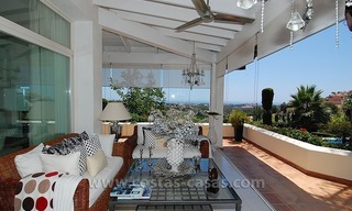 Villa en primera línea de golf a la venta en Marbella - Benahavis 6