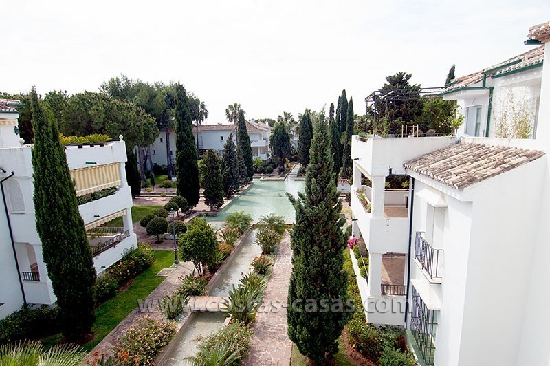 Apartamento del lado de la playa a la venta en complejo en Marbella Oeste