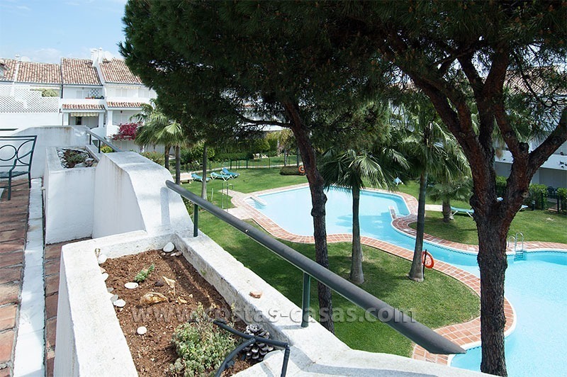 Apartamento en la playa a la venta en complejo en Marbella Oeste