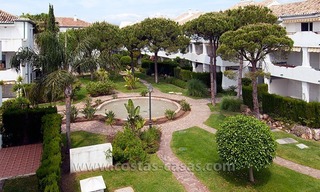 Apartamento en la playa a la venta en complejo en Marbella Oeste 1