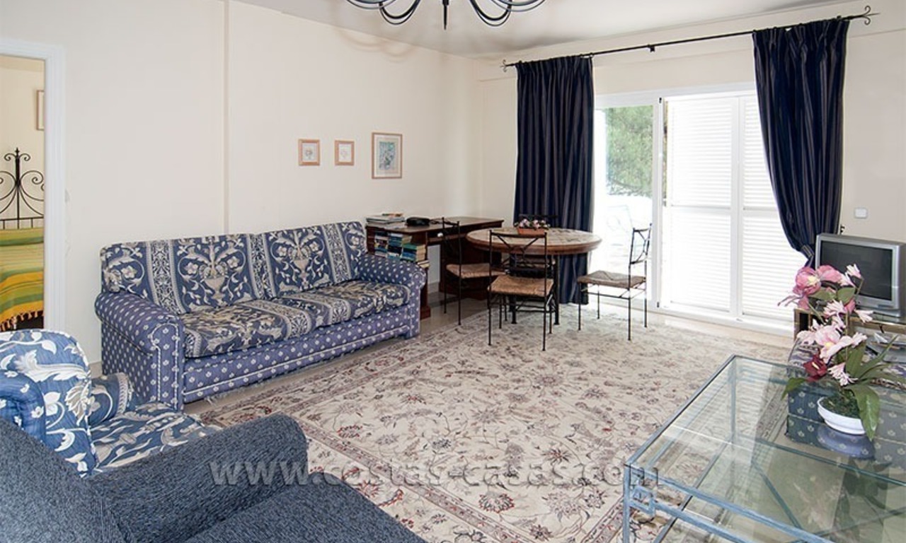 Apartamento en la playa a la venta en complejo en Marbella Oeste 4