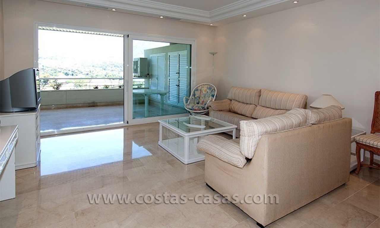 Apartamento moderno para comprar en Nueva Andalulcía - Marbella 4