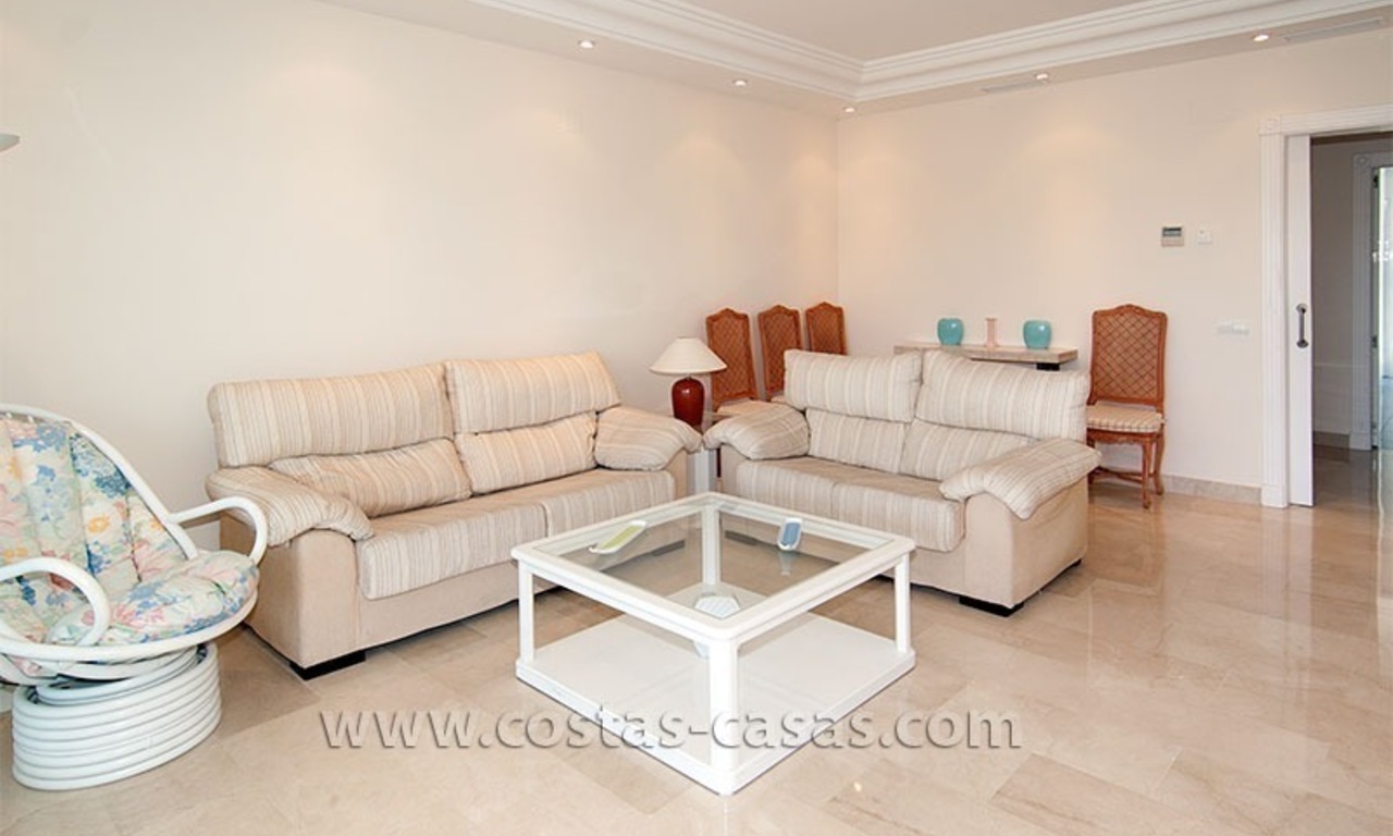 Apartamento moderno para comprar en Nueva Andalulcía - Marbella 5