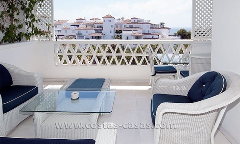 Apartamento en la playa a la venta en Puerto Banús - Marbella 