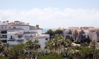 Apartamento en la playa a la venta en Puerto Banús - Marbella 12