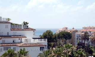 Apartamento en la playa a la venta en Puerto Banús - Marbella 1