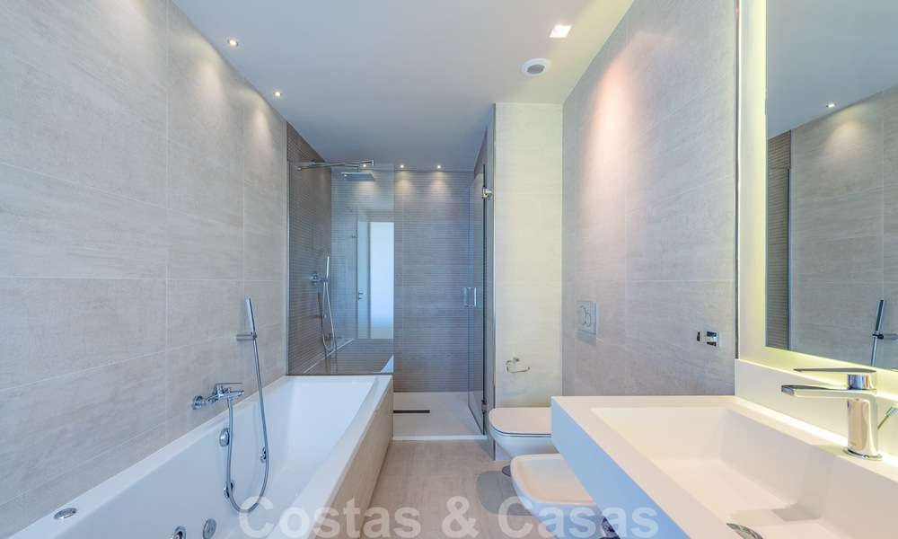 Apartamentos modernos en venta en Nueva Andalucía, Marbella 26954