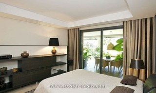Apartamento exclusivo de lujo a la venta en la Milla de Oro en Marbella 12