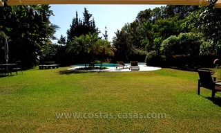 Villa en el golf de estilo andaluz a la venta en Estepona - Marbella 35