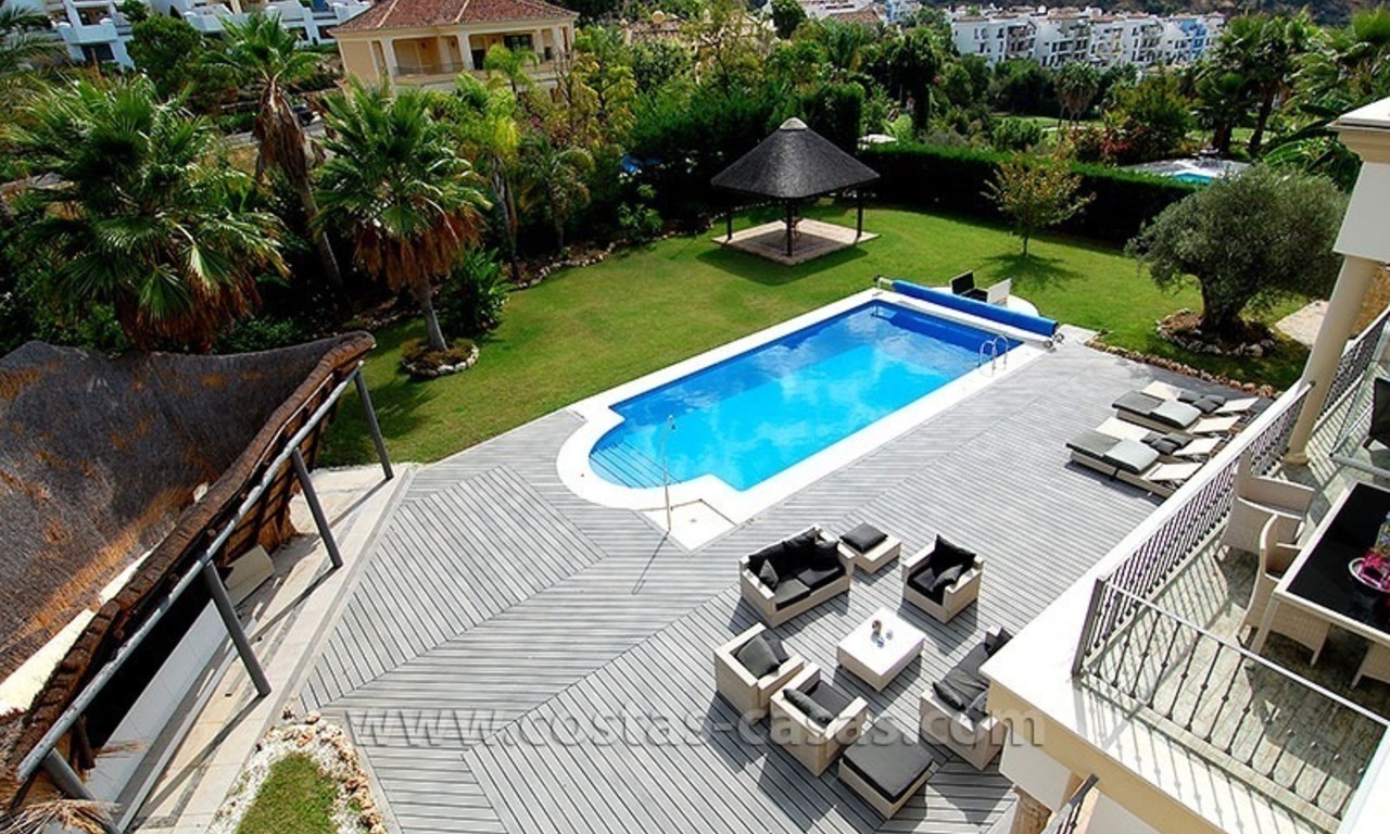 Villa exclusiva de estilo andaluz a la venta en la zona de Marbella - Benahavis 40