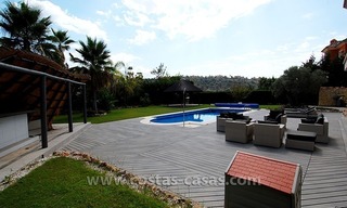 Villa exclusiva de estilo andaluz a la venta en la zona de Marbella - Benahavis 5